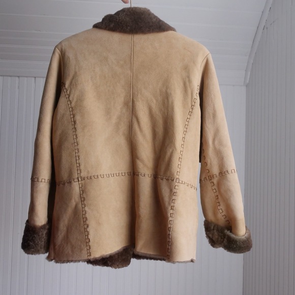 Modern Isabella Bird genuine shearling jacket/coat‎ - Picture 8 of 8